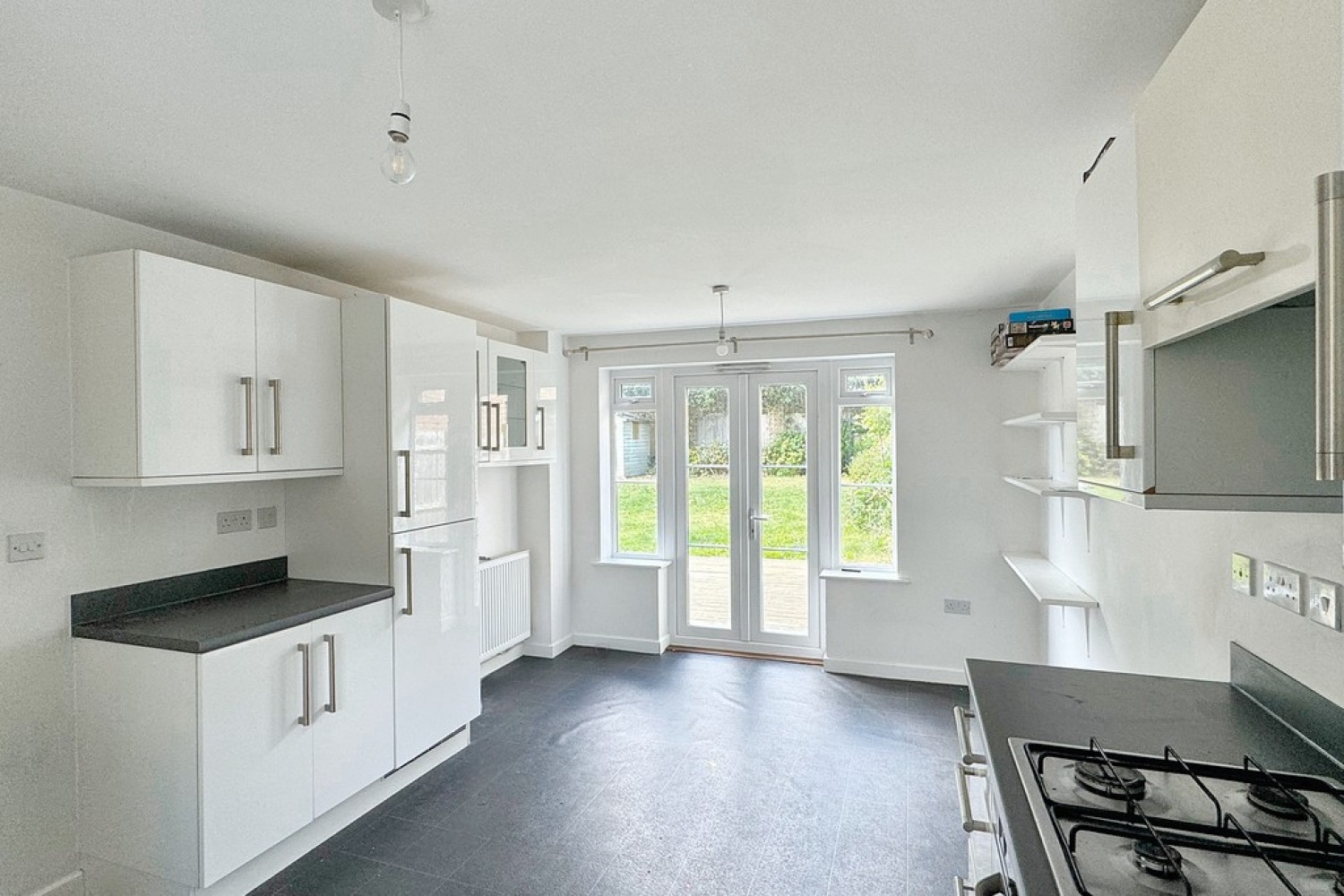 3 bedroom House for Letting Emmetts Close, Bridgefield