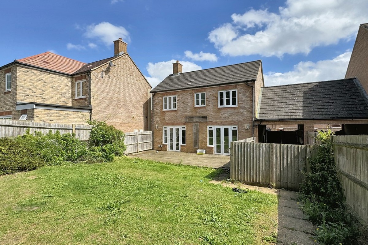 Emmetts Close, Bridgefield