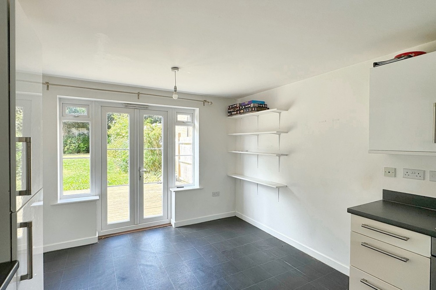 3 bedroom House for Letting Emmetts Close, Bridgefield