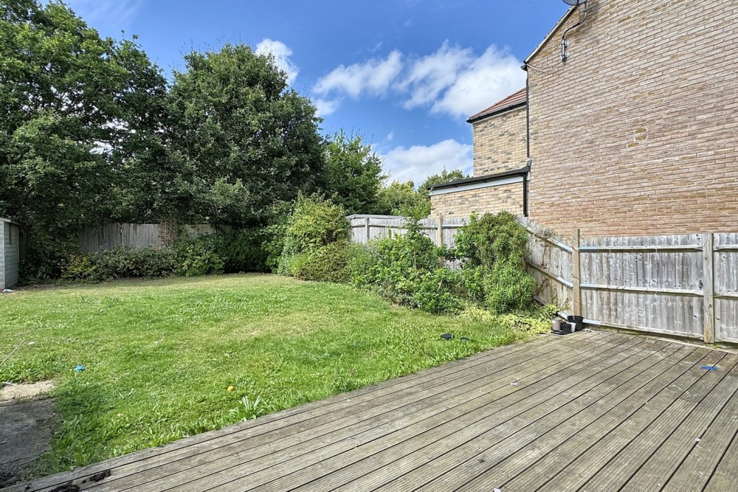 3 bedroom House for Letting Emmetts Close, Bridgefield