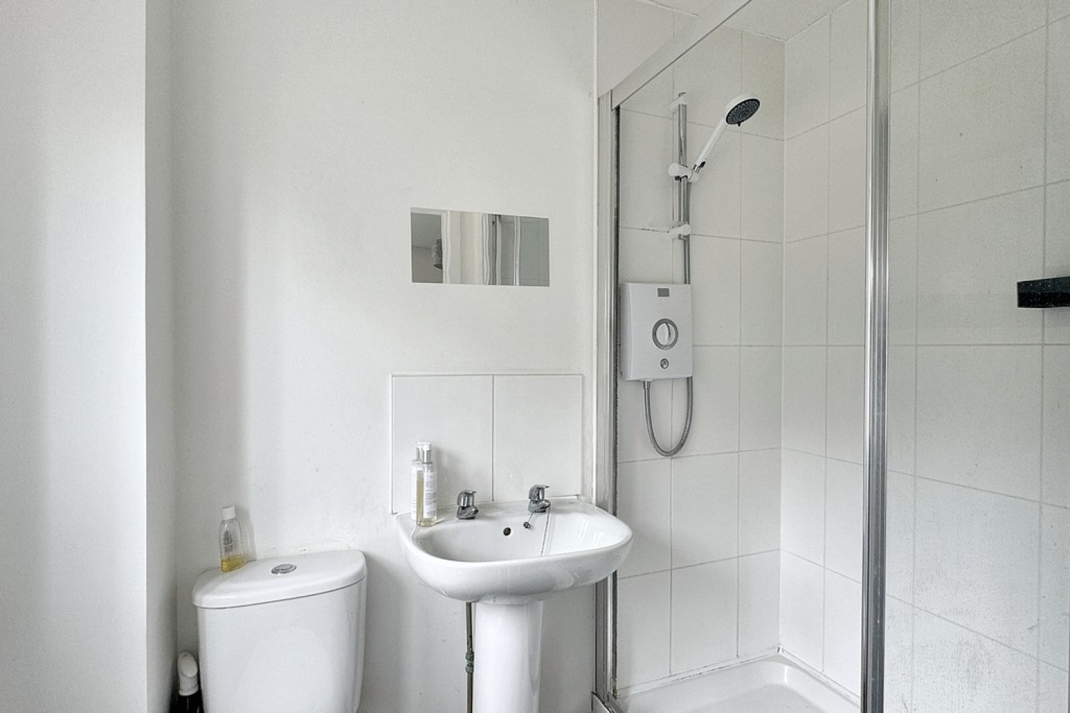 3 bedroom House for Letting Emmetts Close, Bridgefield