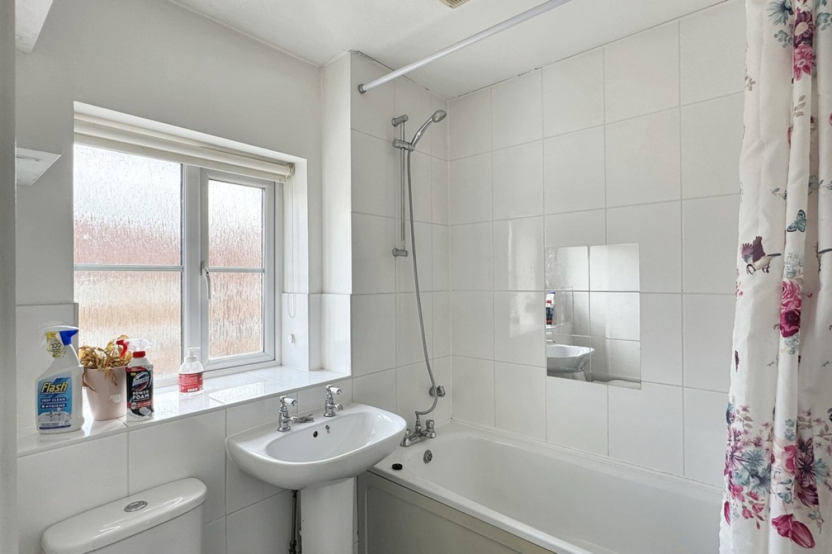 Emmetts Close, Bridgefield