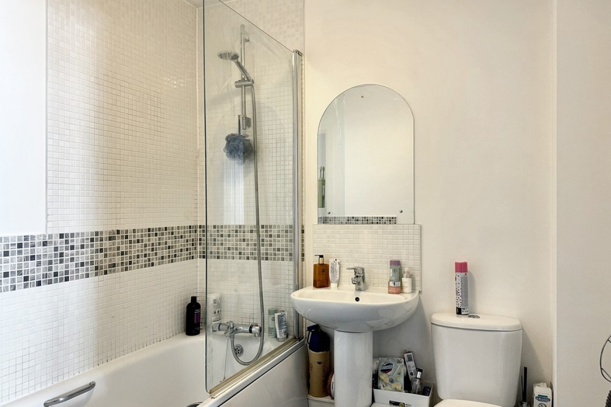 Sir Henry Brackenbury Road, Ashford