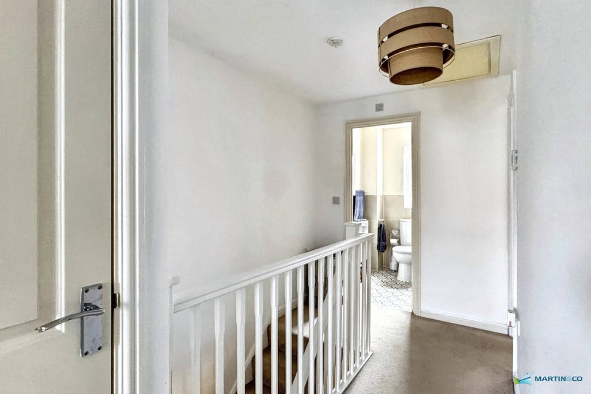 Farmers Way, Kingsnorth