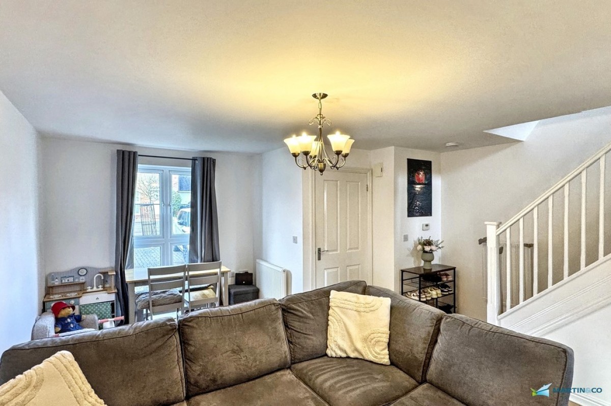 Farmers Way, Kingsnorth