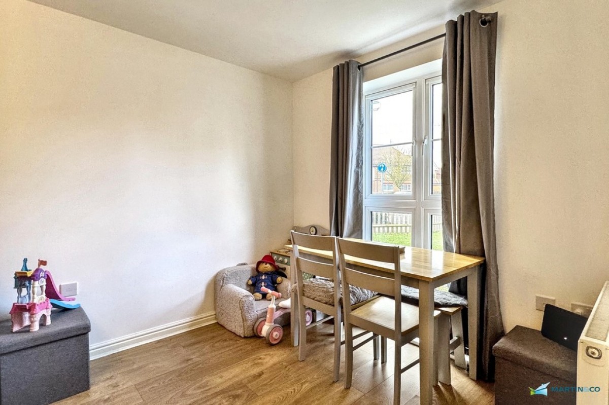 Farmers Way, Kingsnorth