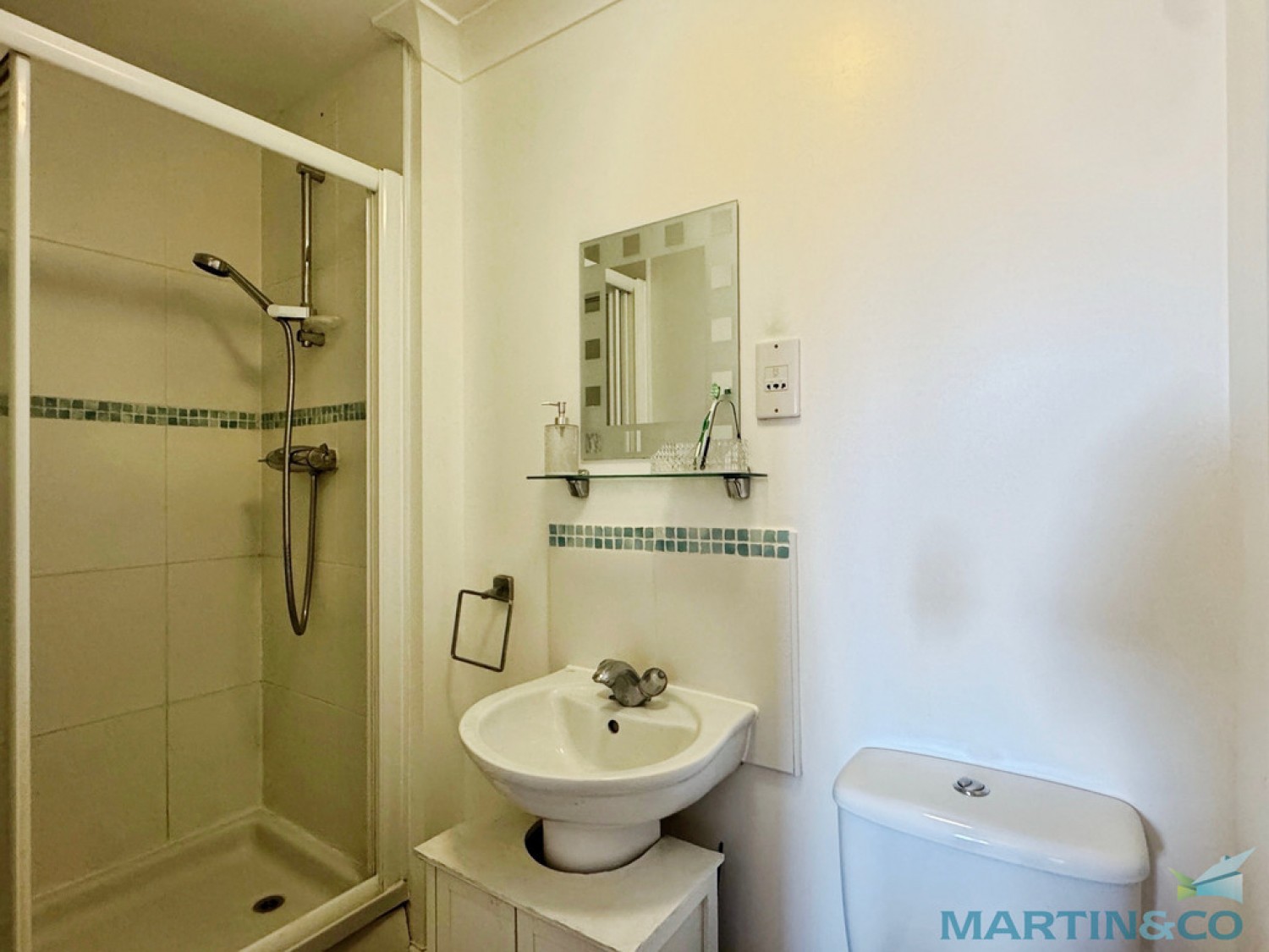 3 bedroom House for Letting Swaffer Way, Singleton Hill, Ashford