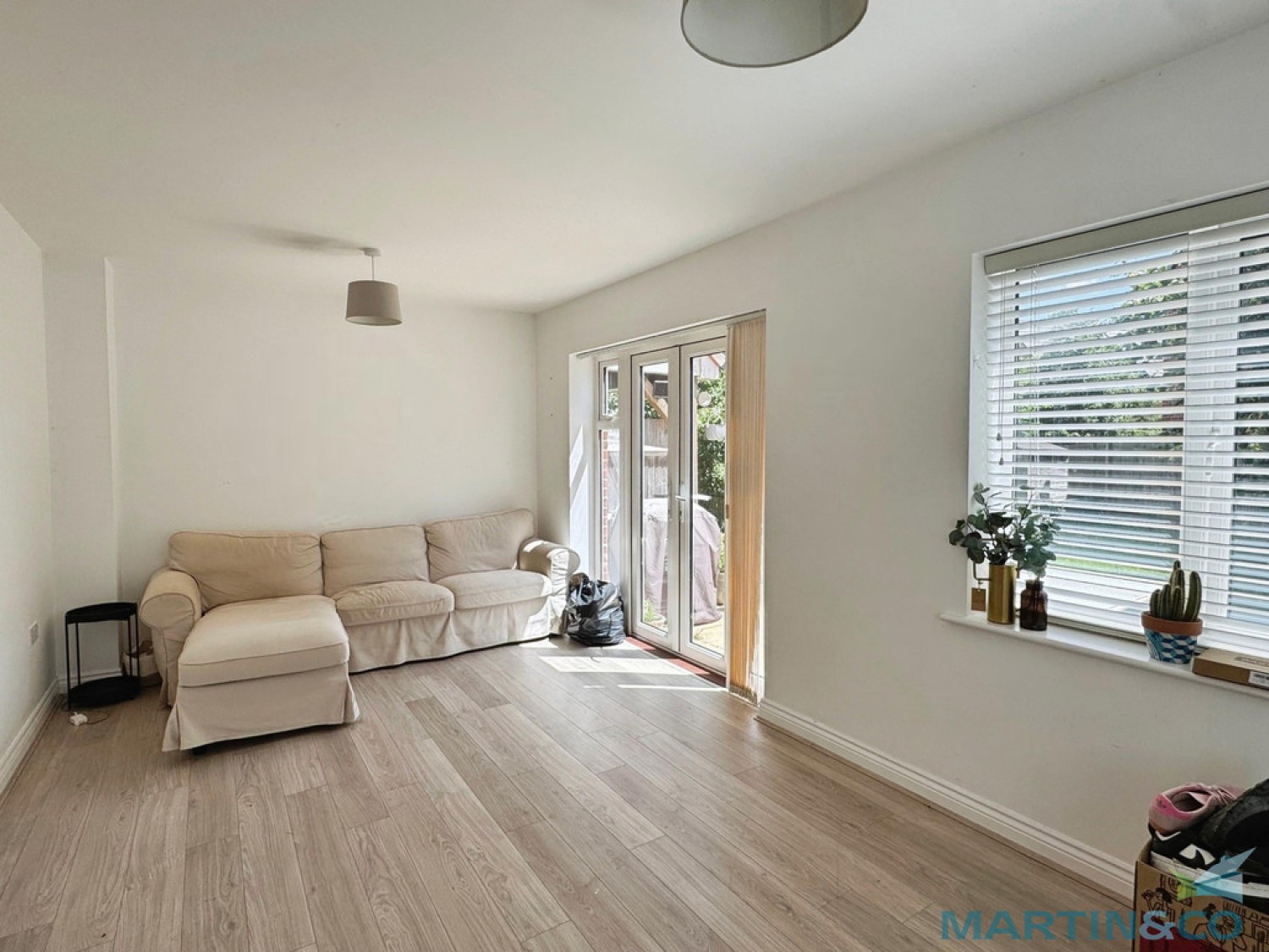 3 bedroom House for Letting Harry Saunders Lane, Repton Park, Ashford