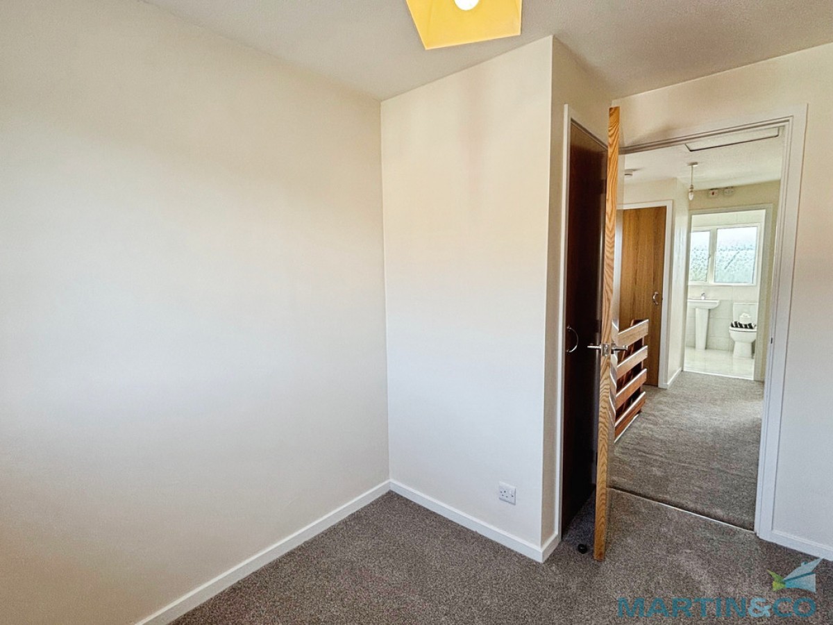 Luckhurst Road , Willesborough