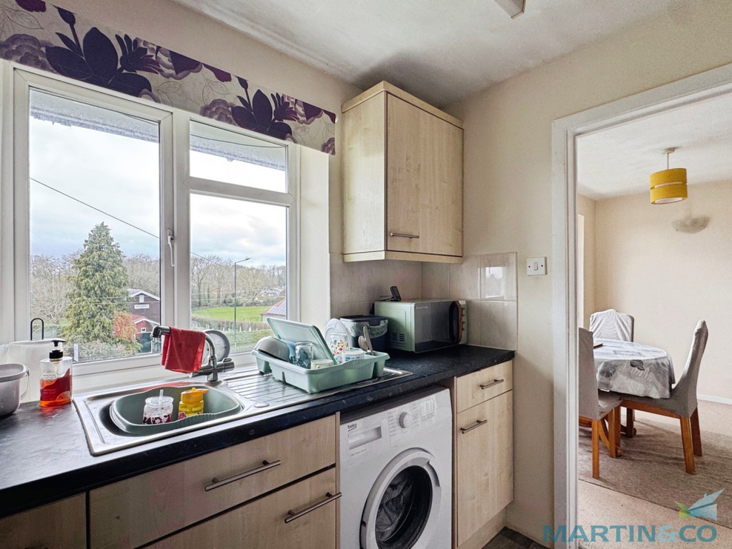 2 bedroom Flat for Letting Wayside Flats