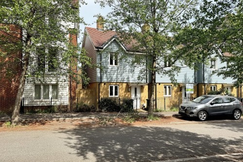 Sir Henry Brackenbury Road, Repton Park, Ashford
