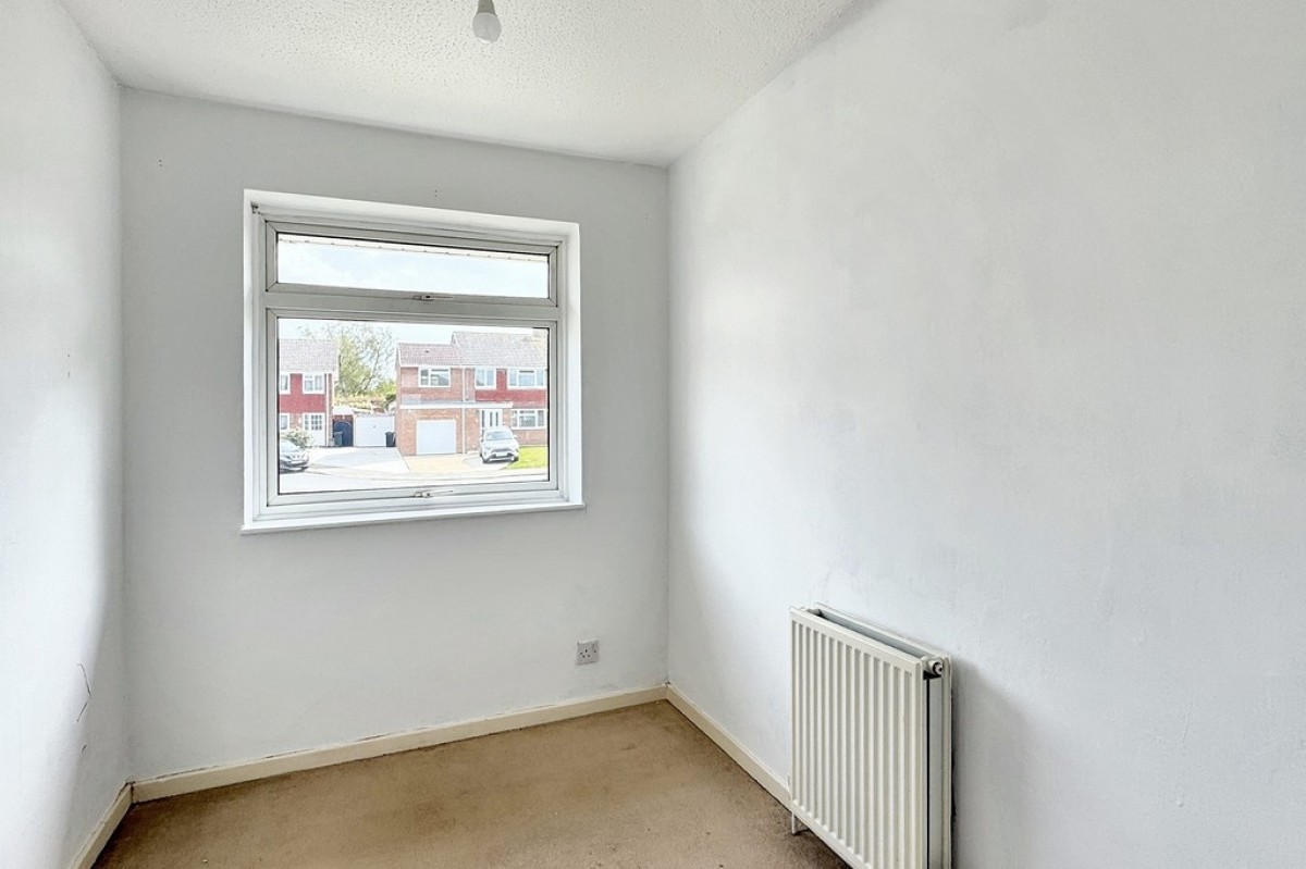 Chiltern End, Ashford