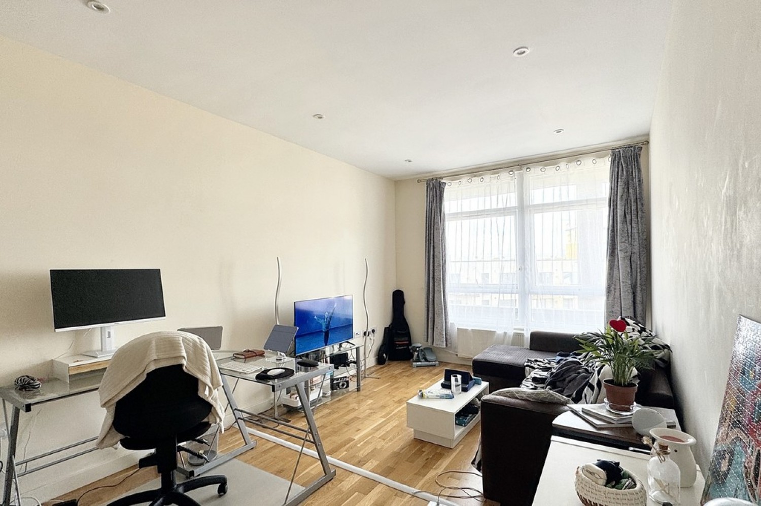 1 bedroom Flat for Letting The Panorama, Park Street, Ashford