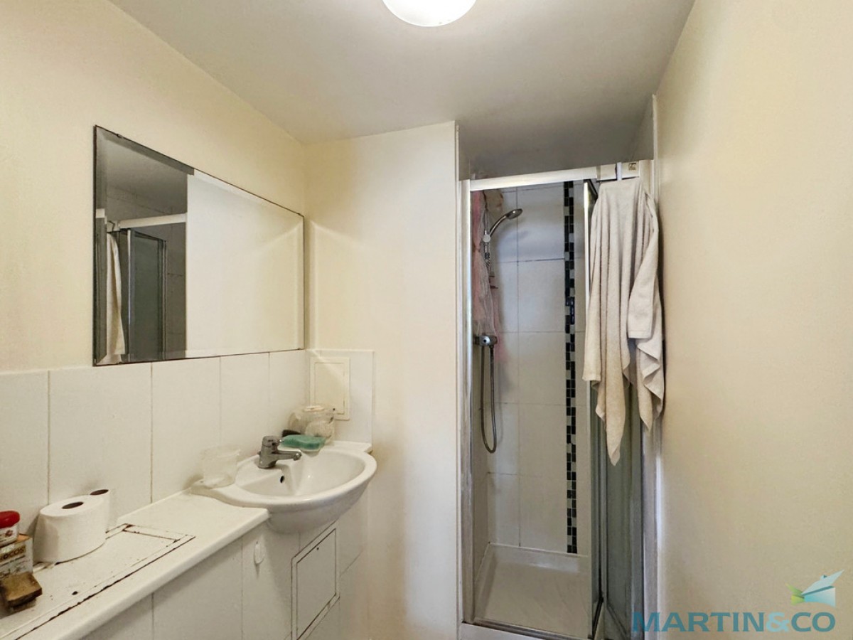 Drummond Grove , Willesborough