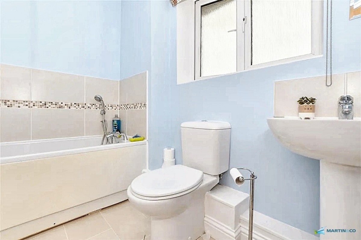 Forest Avenue, Orchard Heights, Ashford