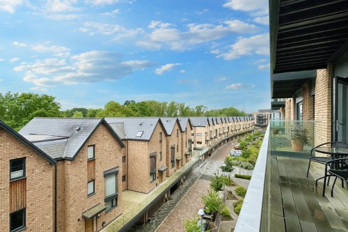 Kenmore Place, Ashford