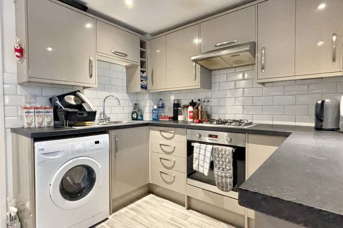 Kingsnorth Road, Ashford