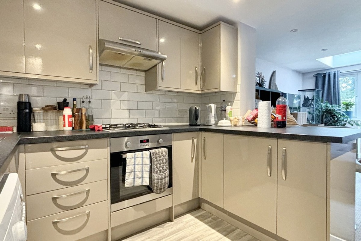 Kingsnorth Road, Ashford