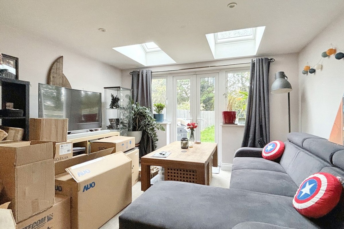 Kingsnorth Road, Ashford
