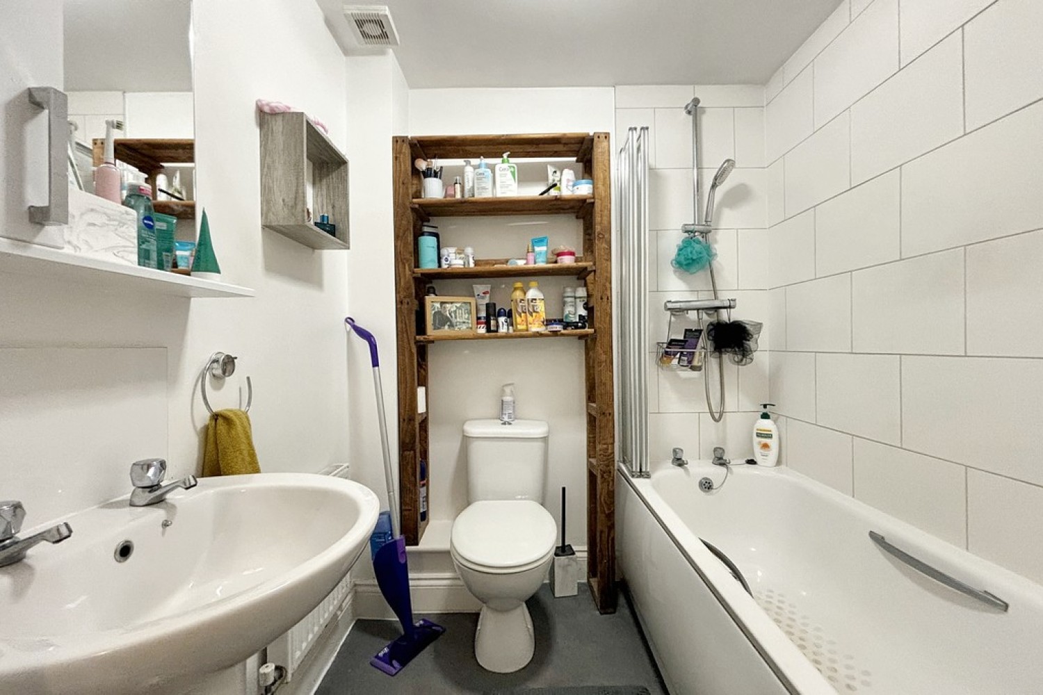 2 bedroom House for Letting Kingsnorth Road, Ashford