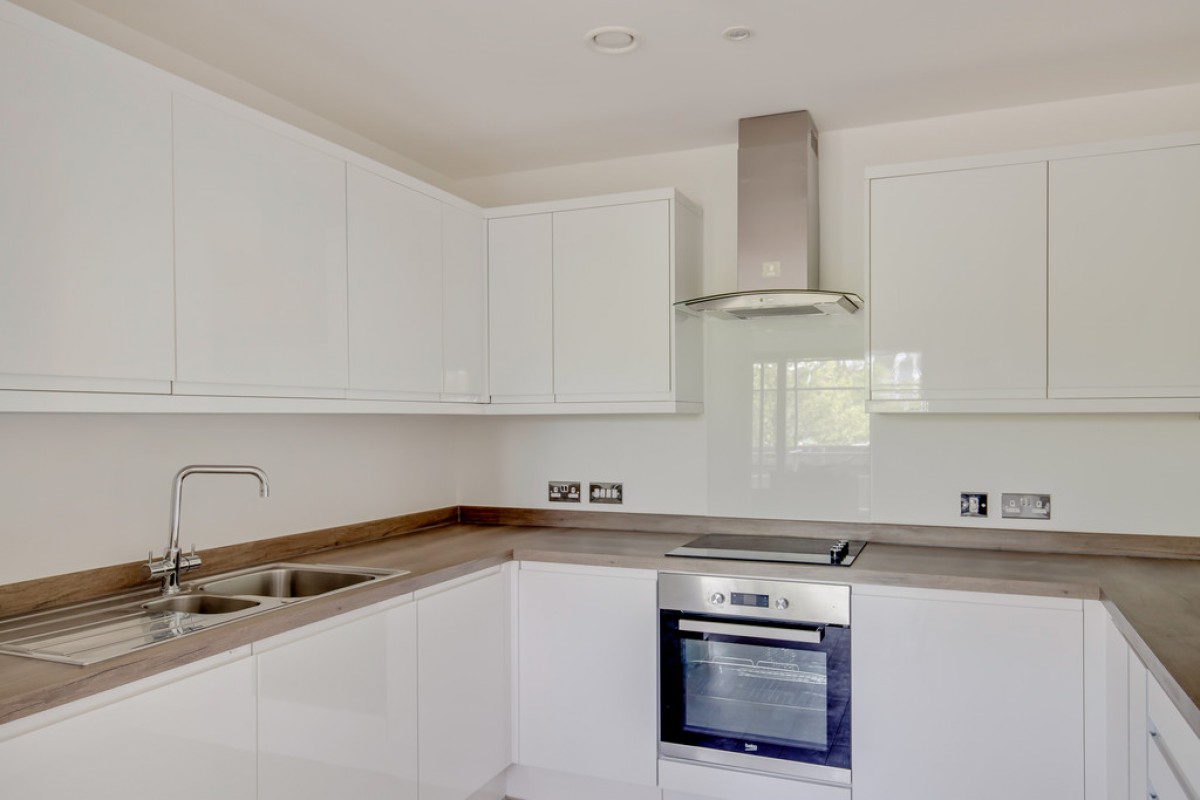 Betsom Place, 3 Leacon Road