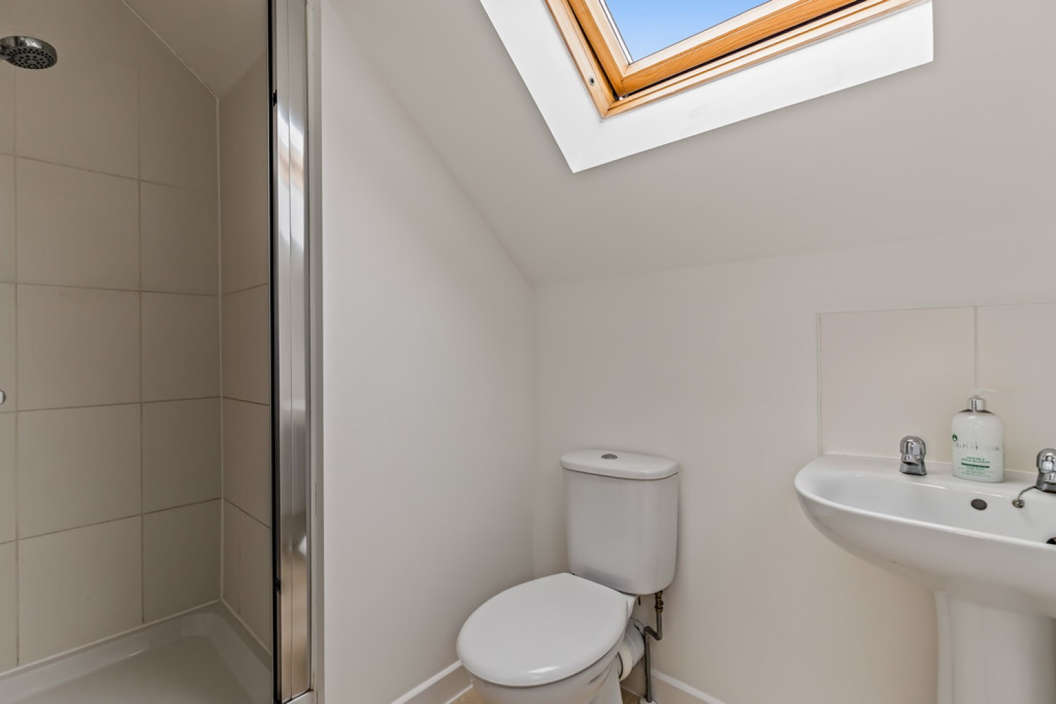 Finn Farm Road, Ashford, Kent, Kingsnorth