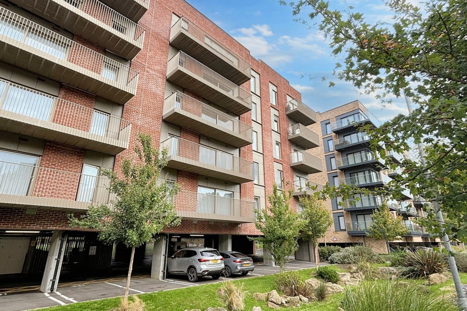 2 bedroom Flat for Letting Betsom Place, Ashford