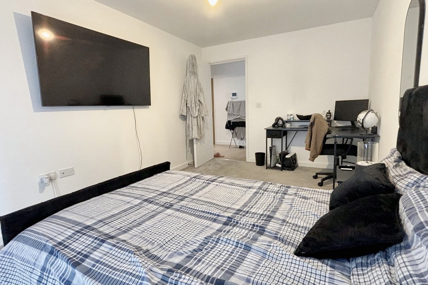 2 bedroom Flat for Letting Betsom Place, Ashford