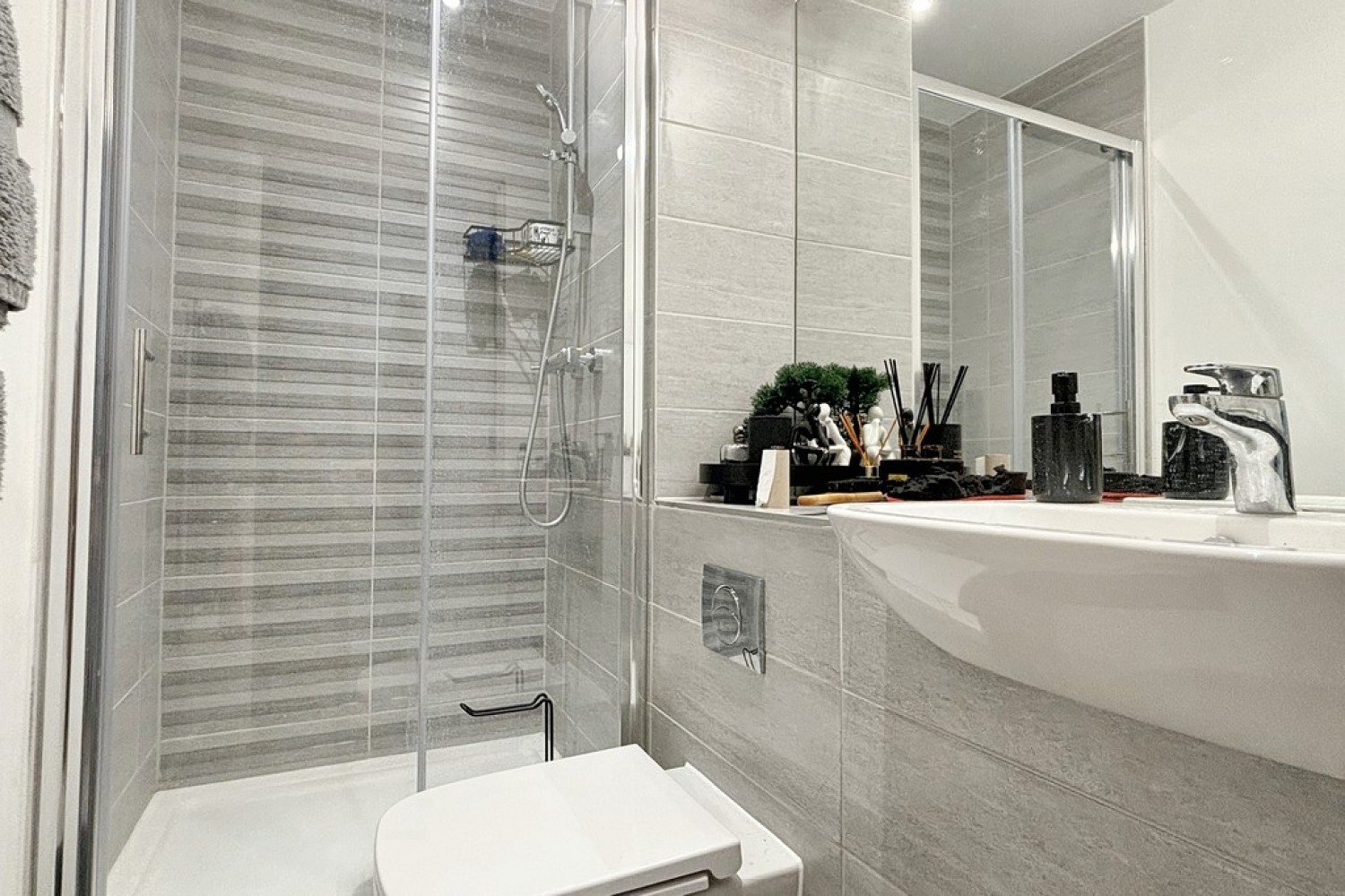 2 bedroom Flat for Letting Betsom Place, Ashford