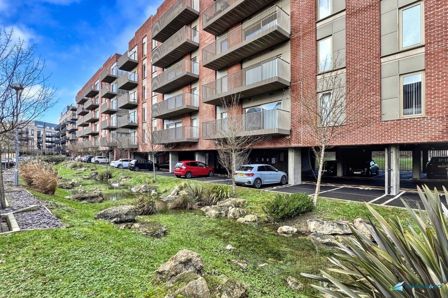 Betsom Place, 3 Leacon Road