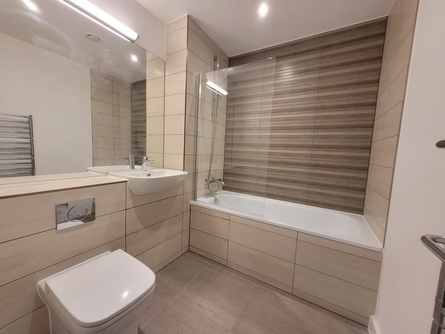 2 bedroom Flat for Letting Kenmore Place, Leacon Road, Ashford