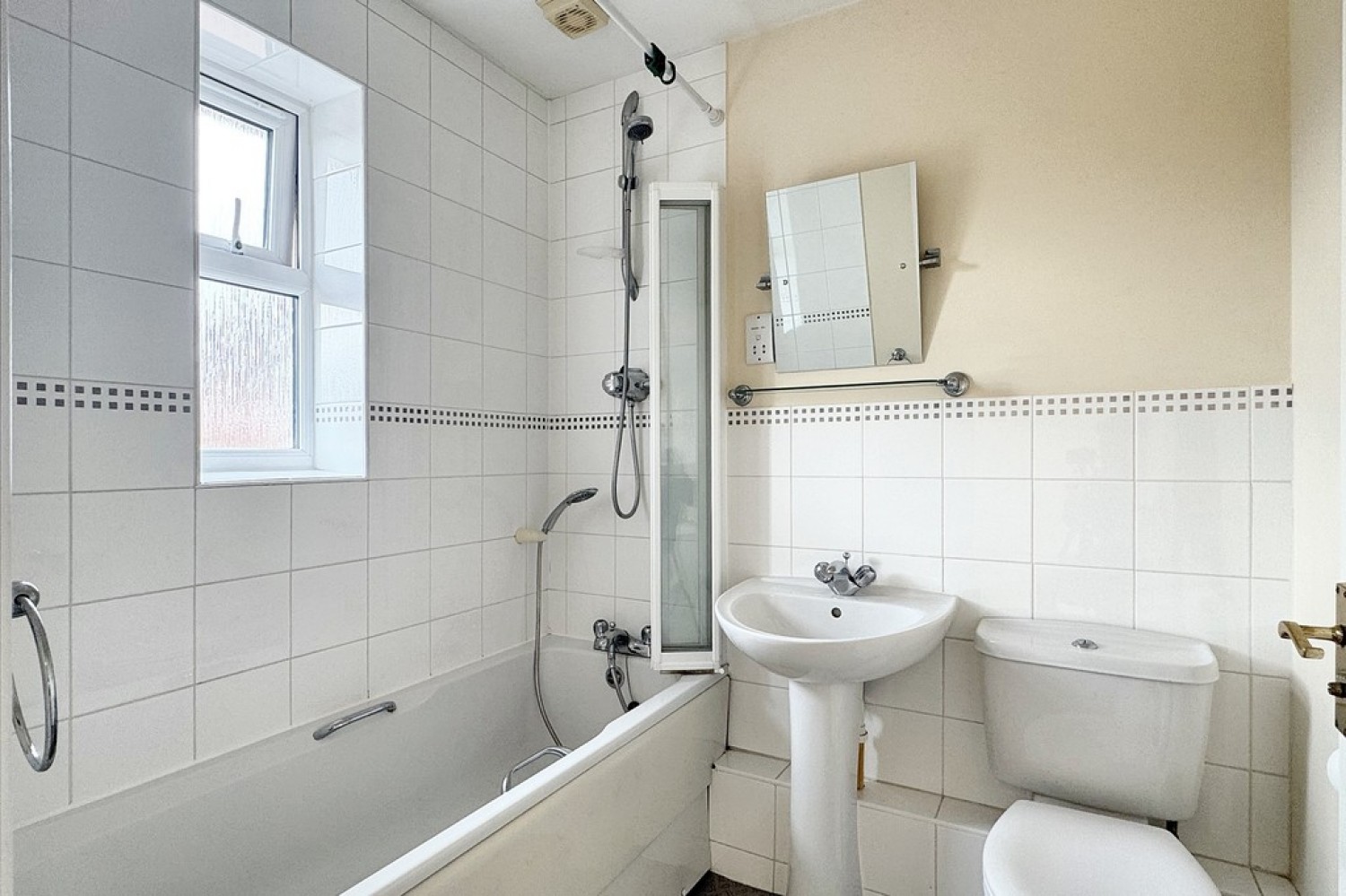 Angus Drive, Kennington, Ashford