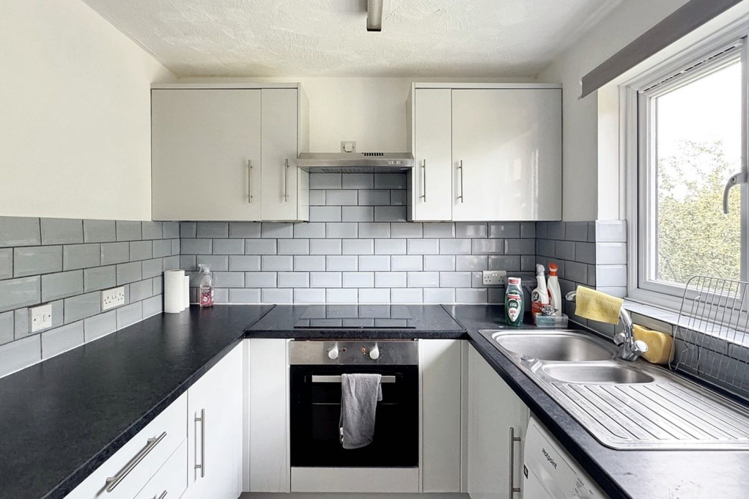 Longacre Road, Singleton