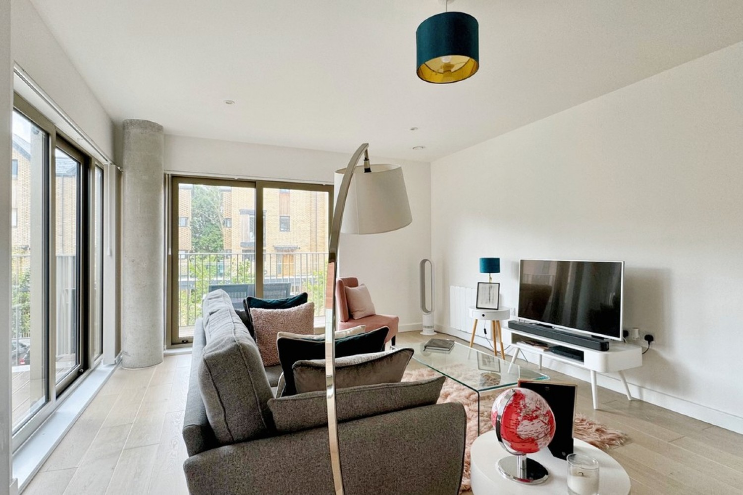 2 bedroom Flat for Letting Bayley Place, Ashford