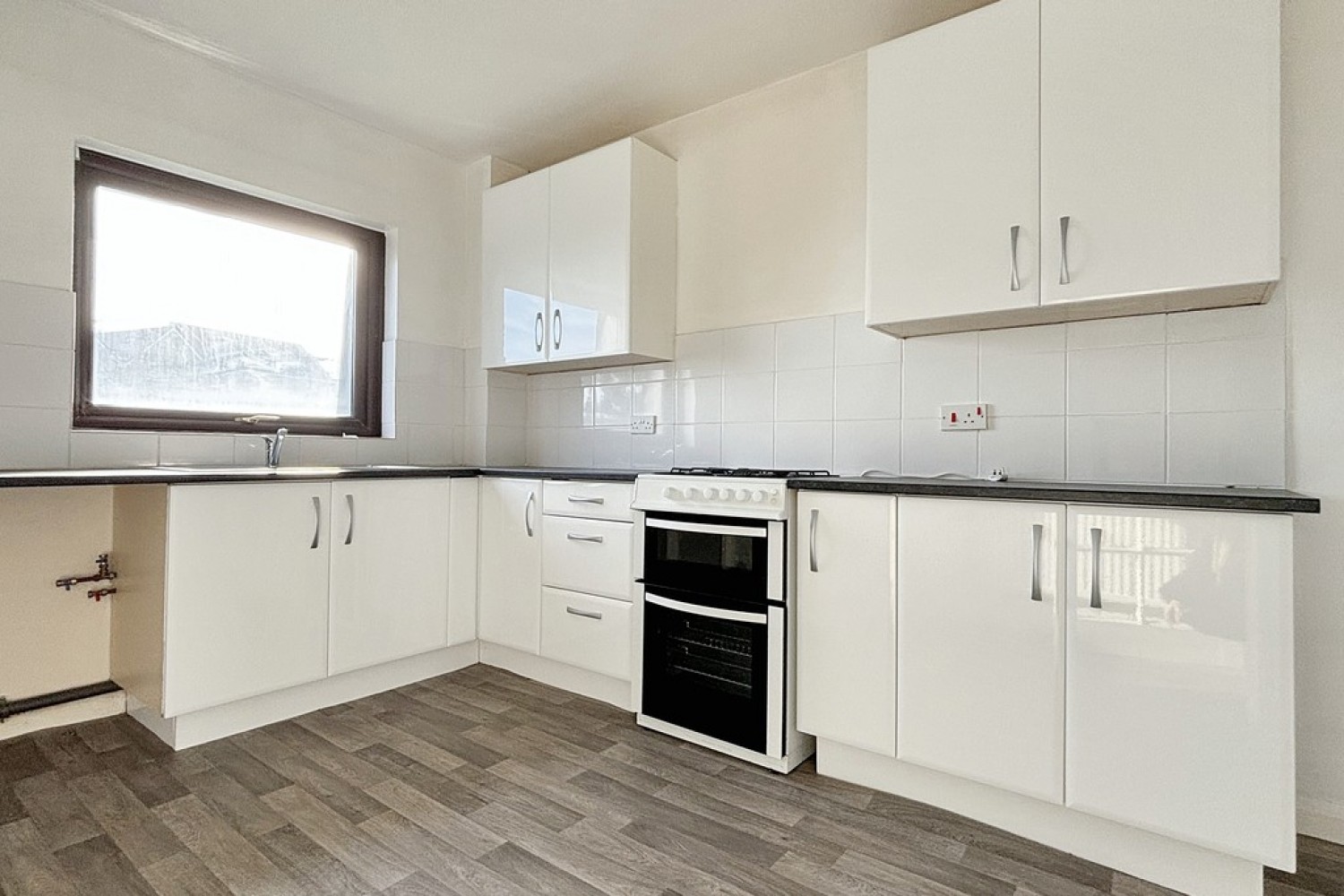 2 bedroom Flat for Letting Dunlin Court, St Marys Bay