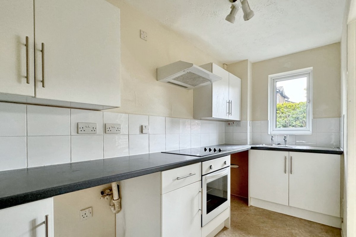 Springwood Drive, Ashford
