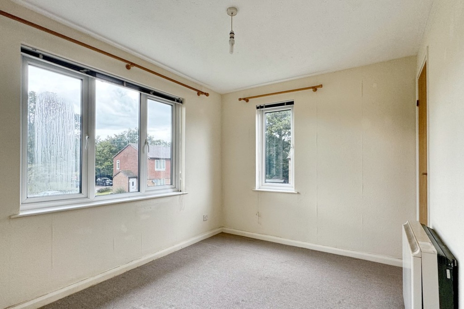 1 bedroom House for Letting Springwood Drive, Ashford