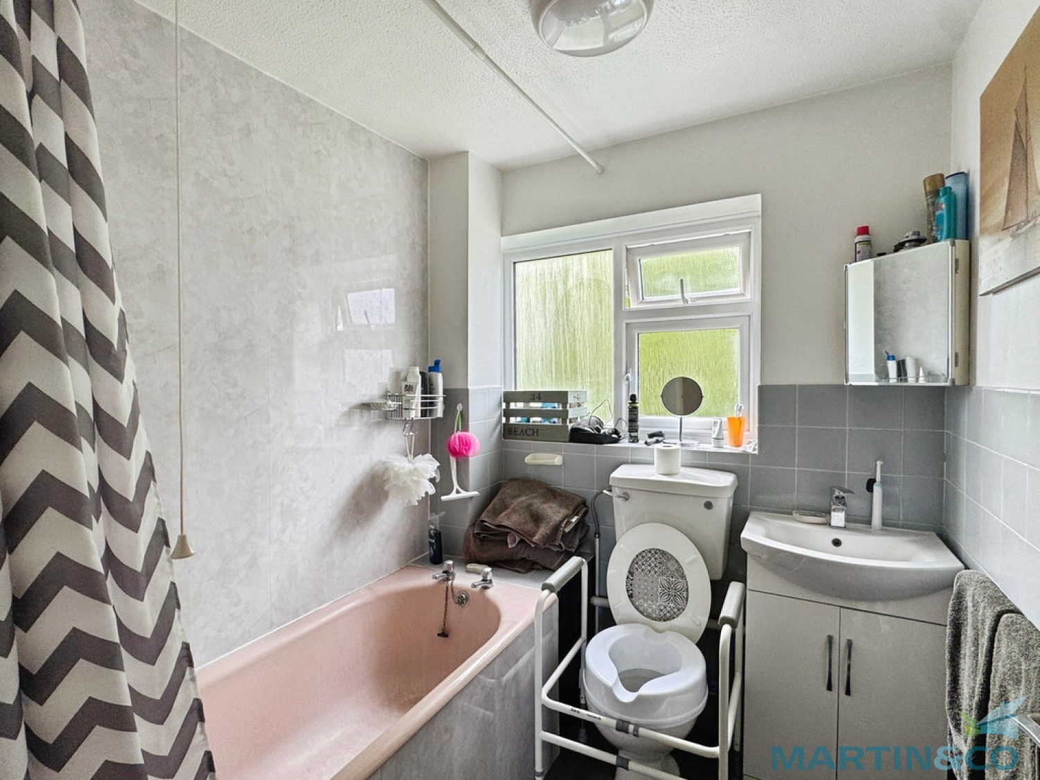 2 bedroom Flat for Letting Shaftesbury Court, Walmer, Deal