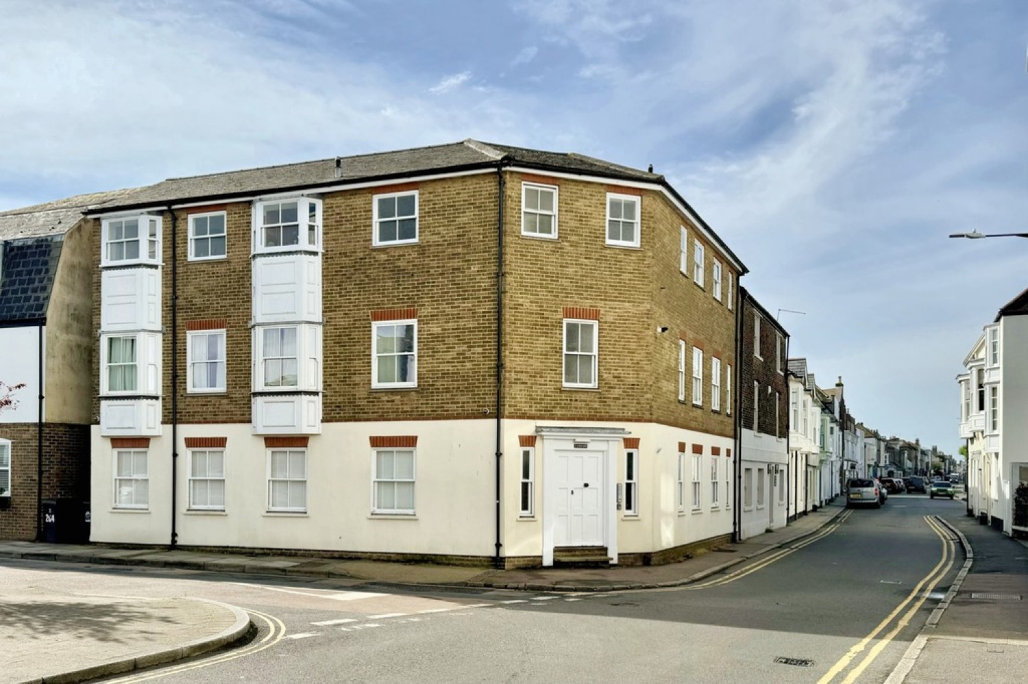 Alfred Square, Deal