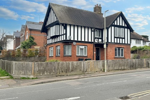 Faversham Road, Kennington, Ashford