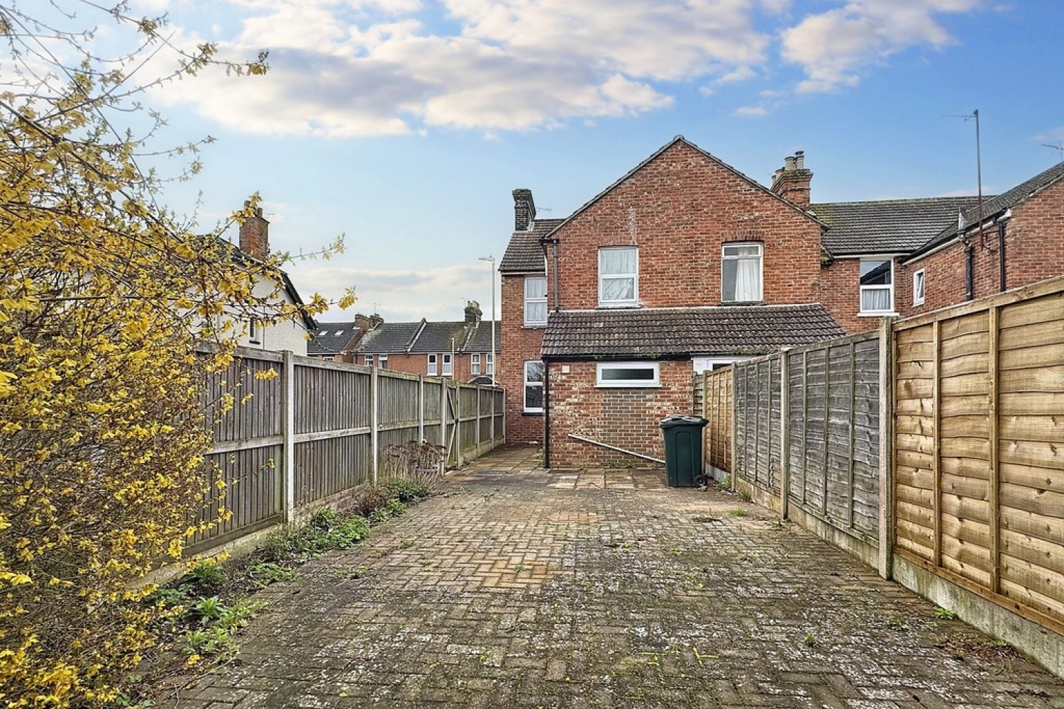 Bond Road, Ashford