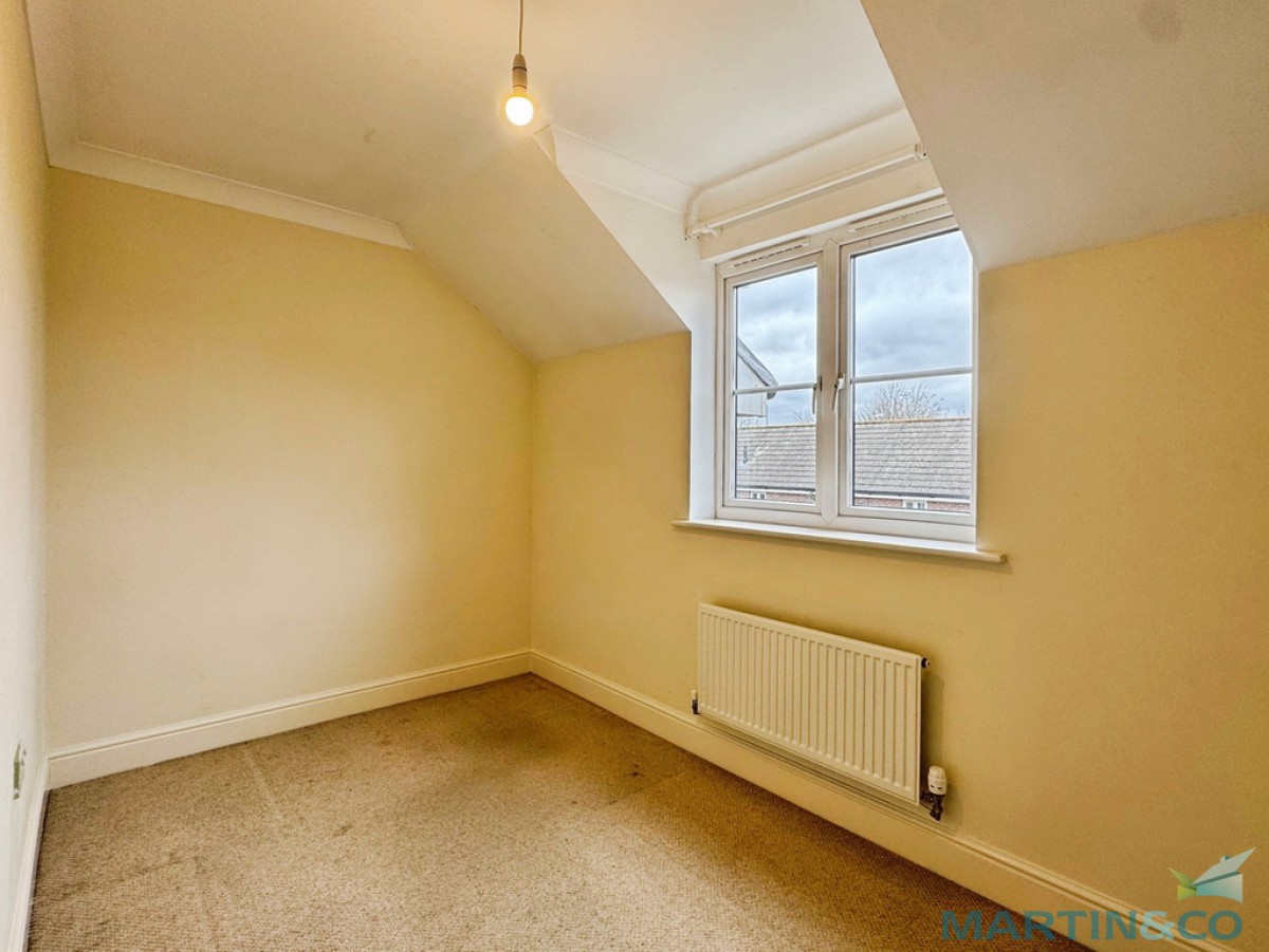 Hurst Road, Kennington, Ashford