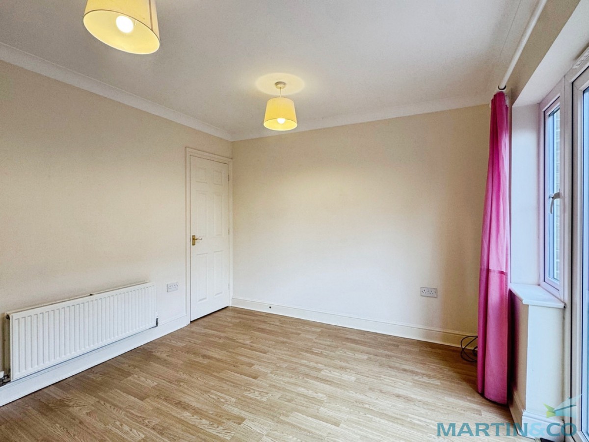 Hurst Road, Kennington, Ashford