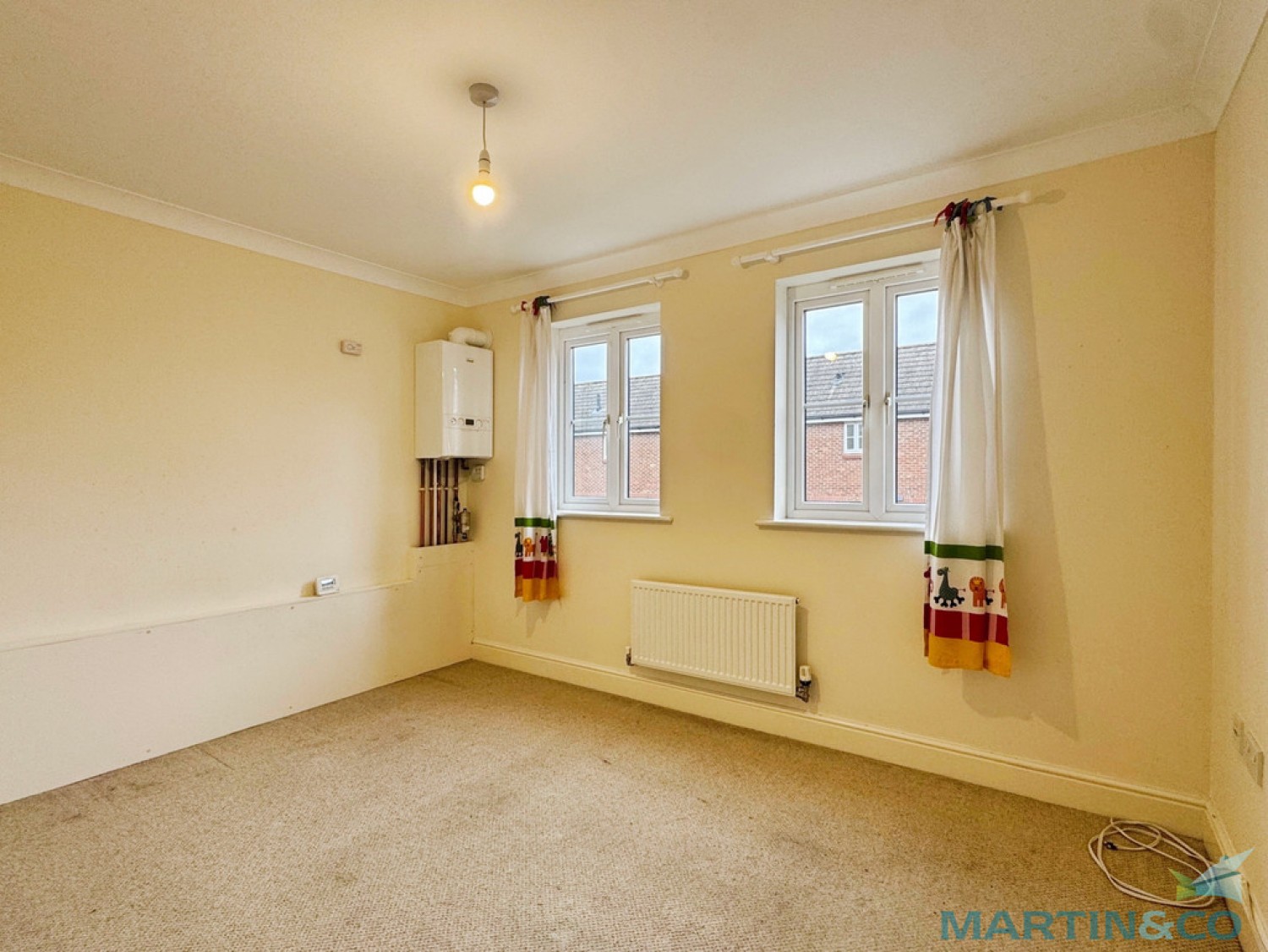 3 bedroom House for Letting Hurst Road, Kennington, Ashford