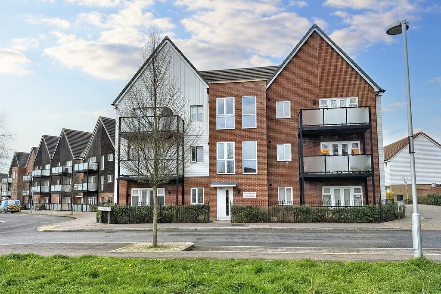 2 bedroom Flat for Letting Sir John Killick Road, Repton Park, Ashford