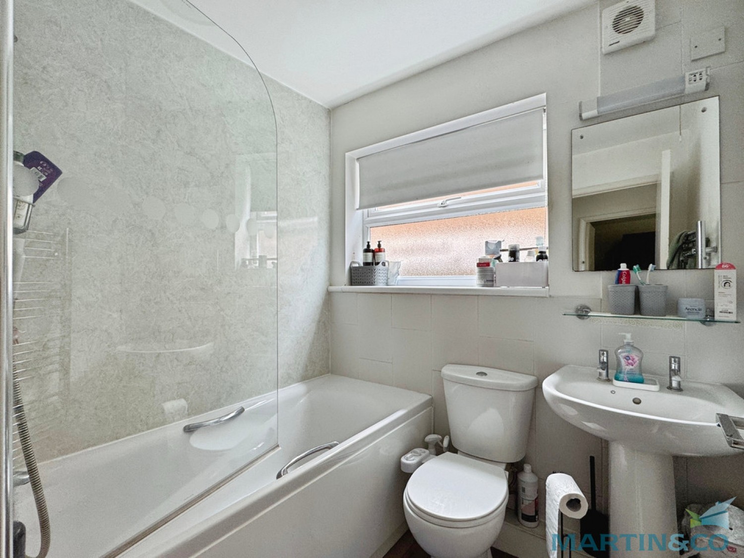 4 bedroom Bungalow for Letting Yeoman Gardens, Willesborough, Ashford