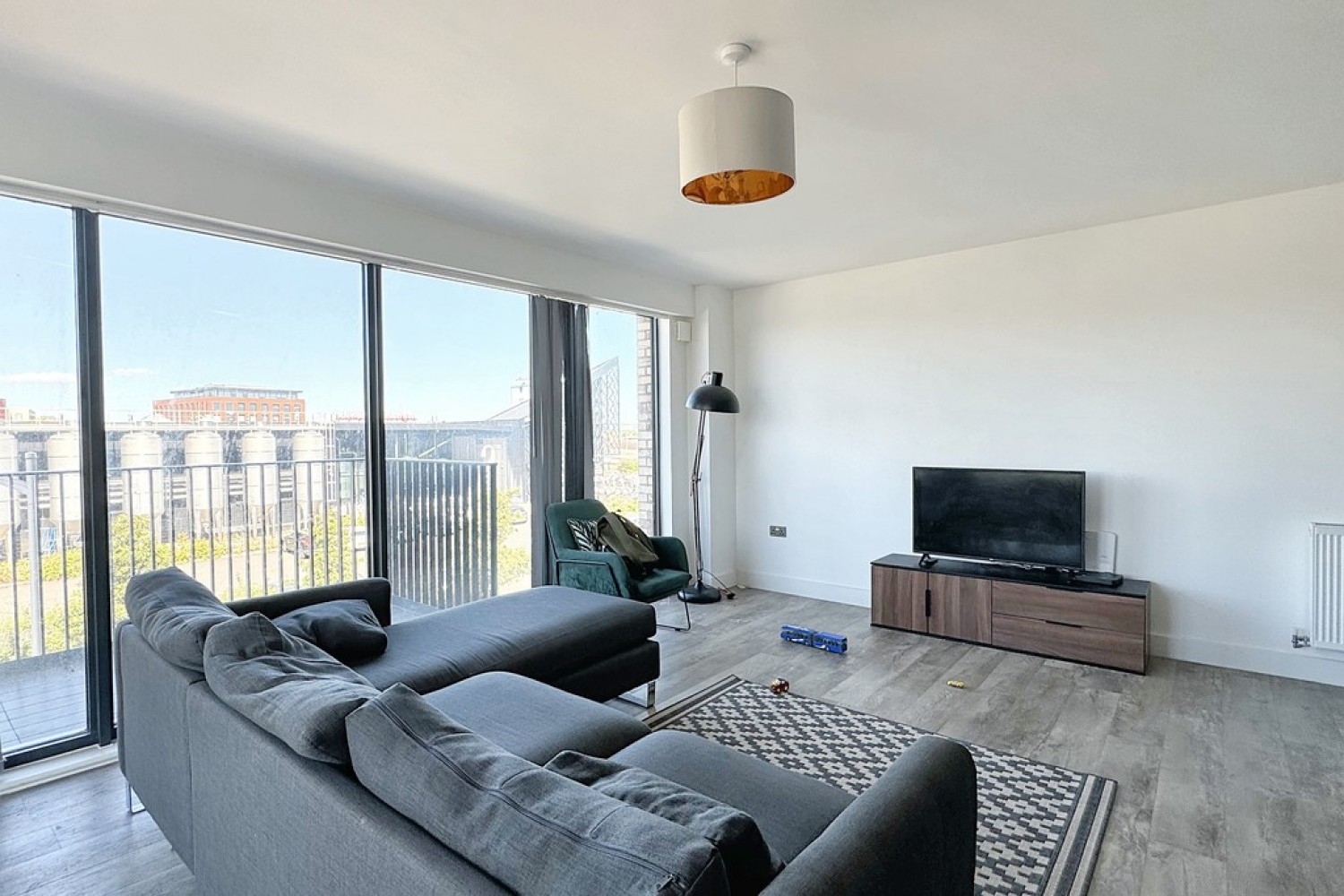 2 bedroom Flat for Letting Bridgewater House, Victoria Road