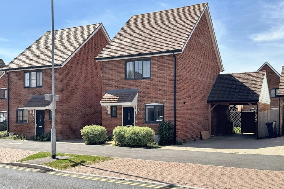 Honeysuckle Avenue, Ashford