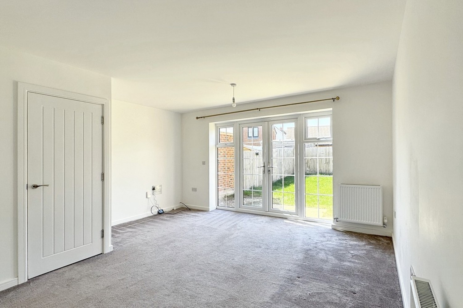 Honeysuckle Avenue, Ashford