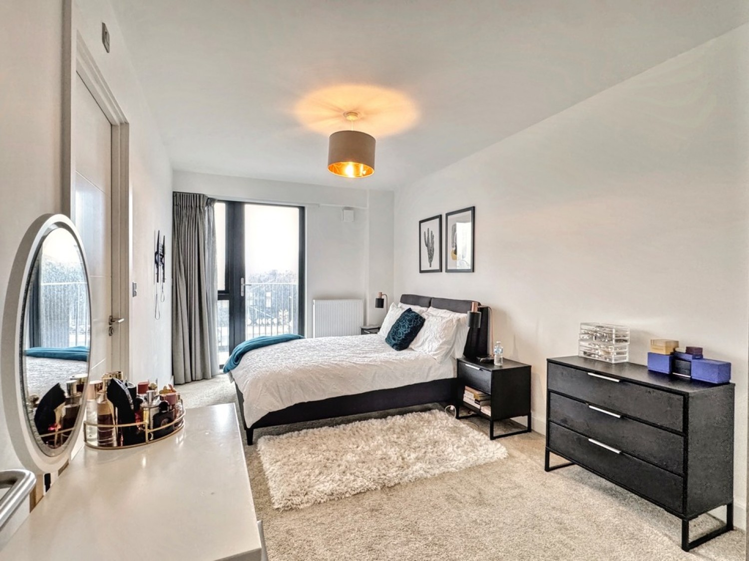 2 bedroom Flat in Victoria Road, Ashford